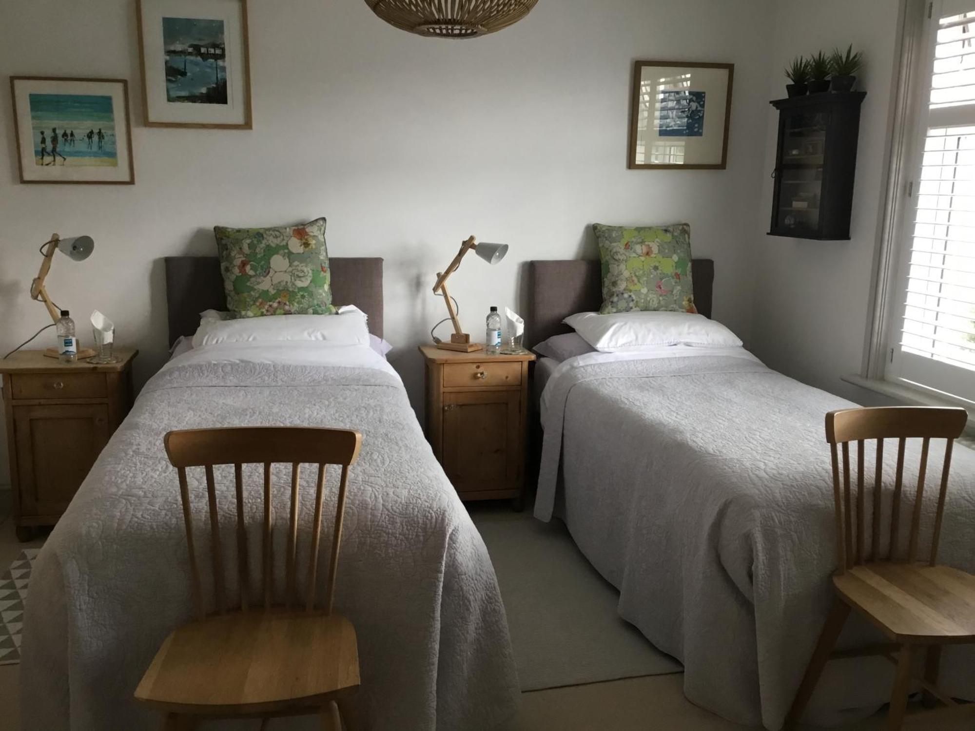 Number 19 B&B Chichester Bilik gambar