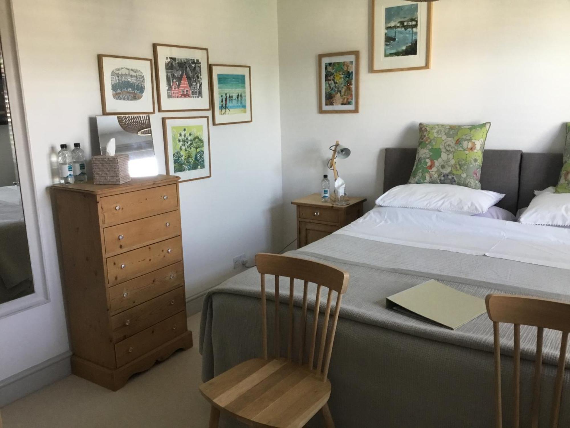 Number 19 B&B Chichester Bilik gambar